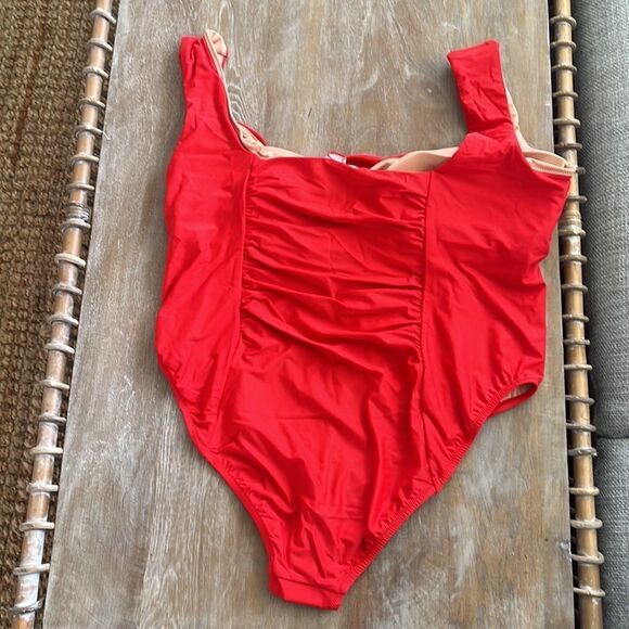 J Crew‎ Swimsuit Size 24 Ruched Square Neck One Piece Red - Picture 3 of 7